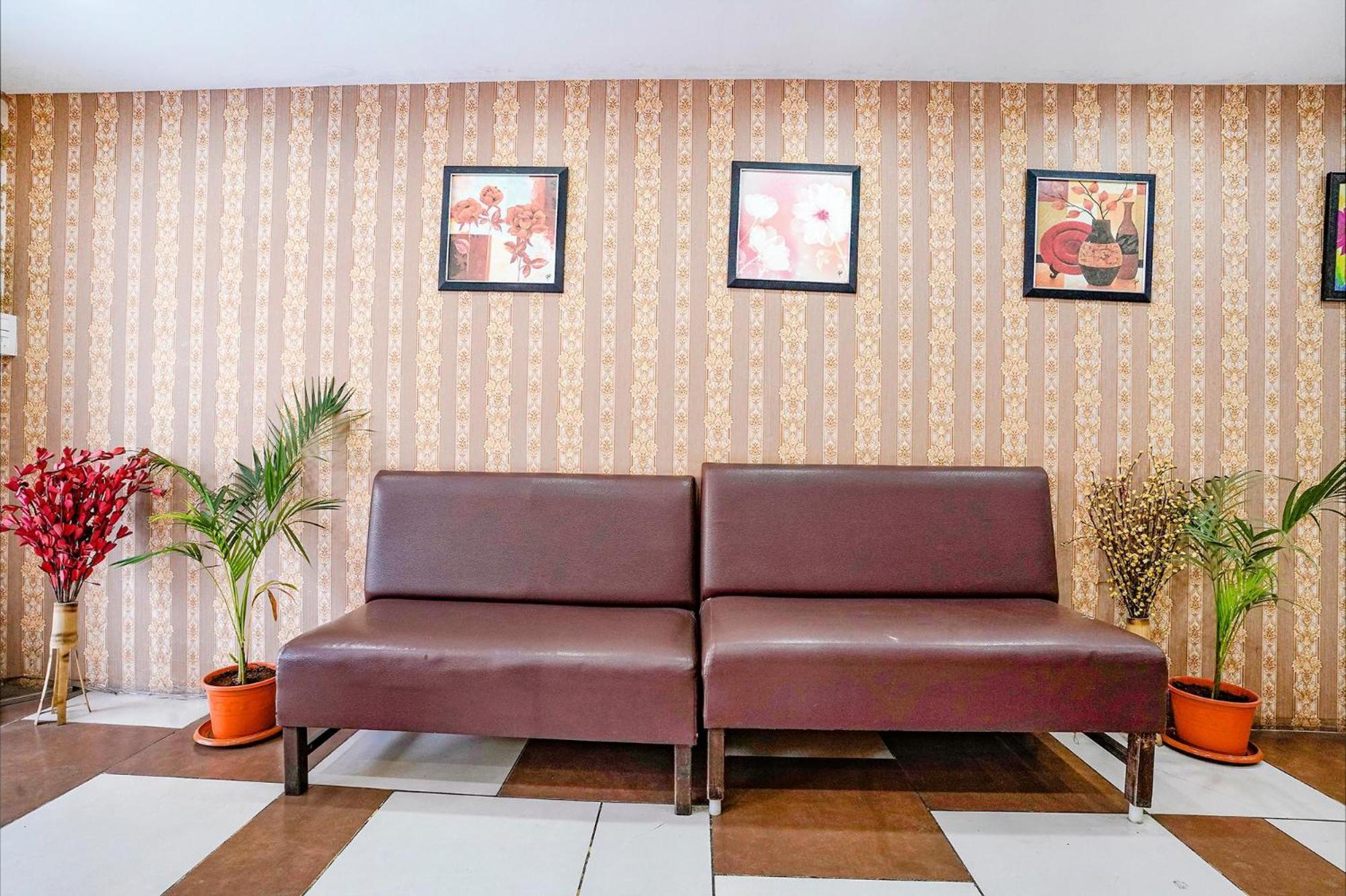 Hotel Gargi Deluxe Pune Dış mekan fotoğraf