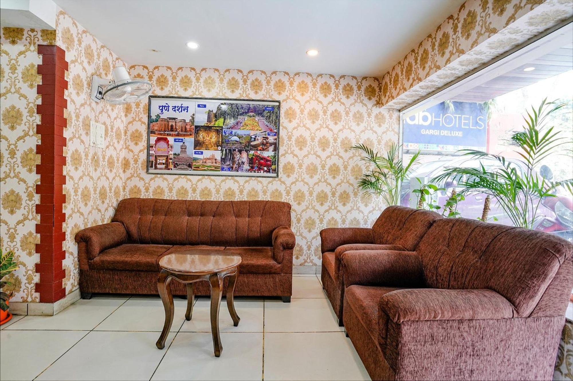Hotel Gargi Deluxe Pune Dış mekan fotoğraf